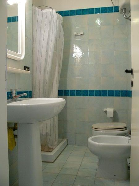 Chambre Double ou Lits Jumeaux avec Salle de Bains Privative