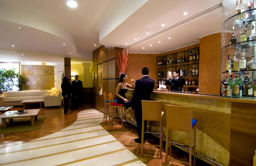Holiday Inn Cagliari By Ihg-1